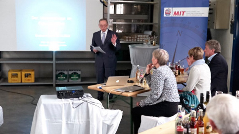Industrie 4.0 -Der Unternehmer im Cyberzeitalter-